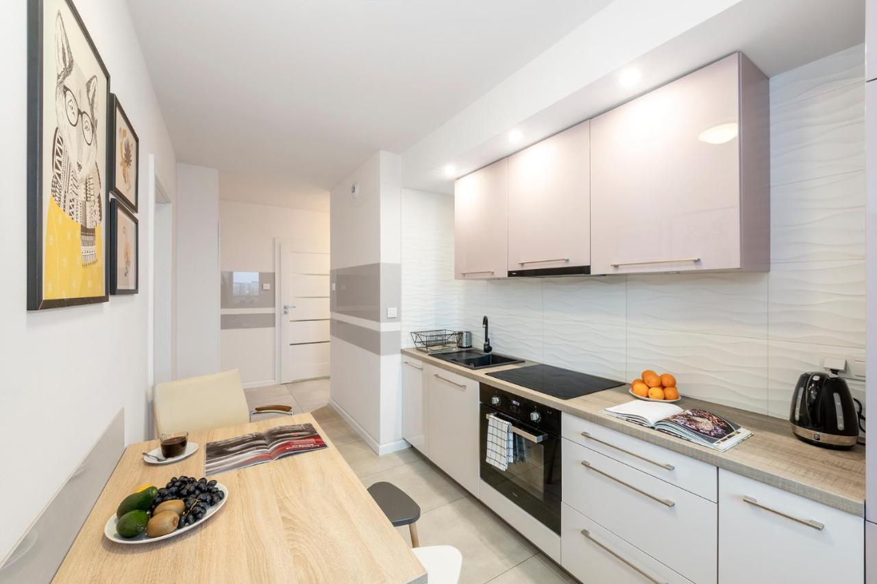 Waw Pokoje Manhattan Varsóvia Exterior foto